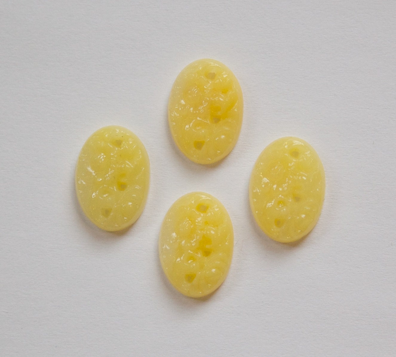 Yellow Etched Glass Floral Cabochon 14x10mm (4) cab750A