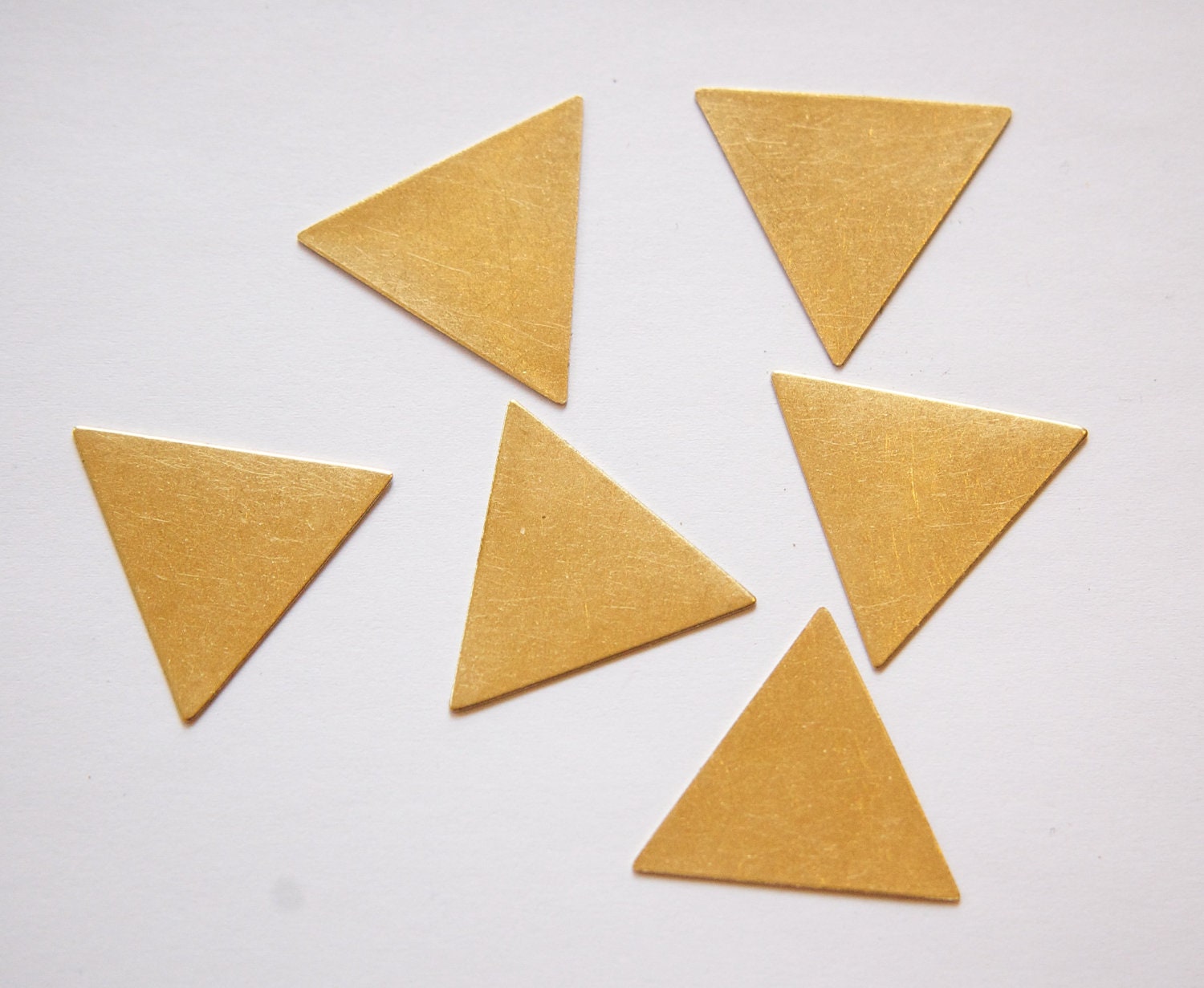 No Hole Raw Brass Flat Triangle Charms Drops 30mm (6) mtl147C