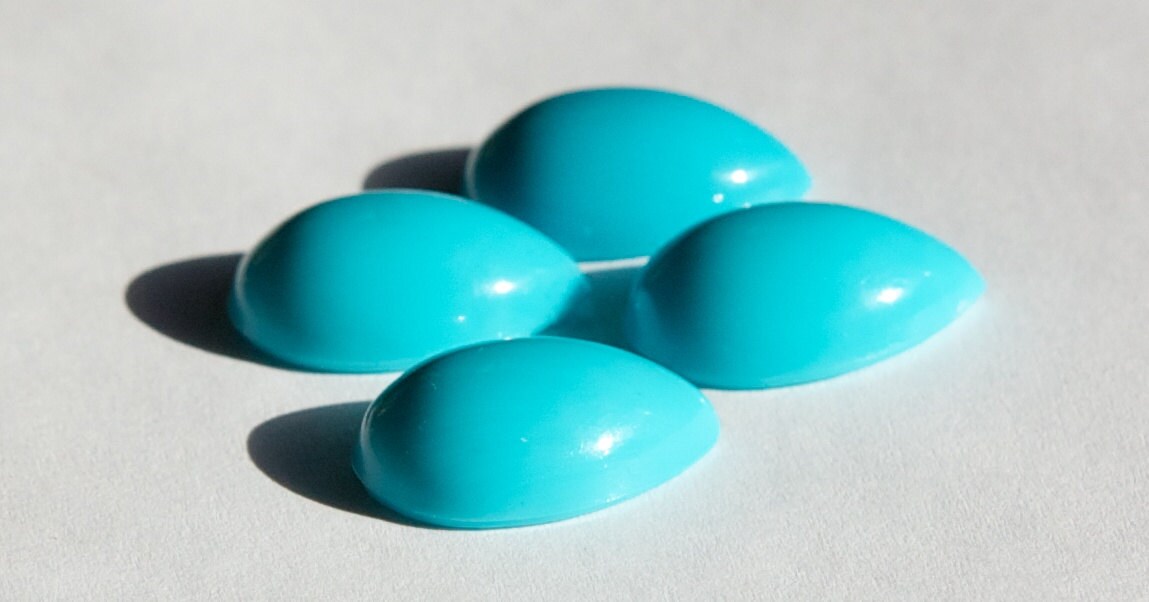 Vintage Acrylic Turquoise Blue Teardrop Cabochons 18x13mm (6) cab250