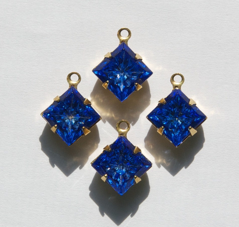 Indented Etched Sapphire Blue Square Glass Stones in 1 Loop Brass Setting 8mm squ002HH