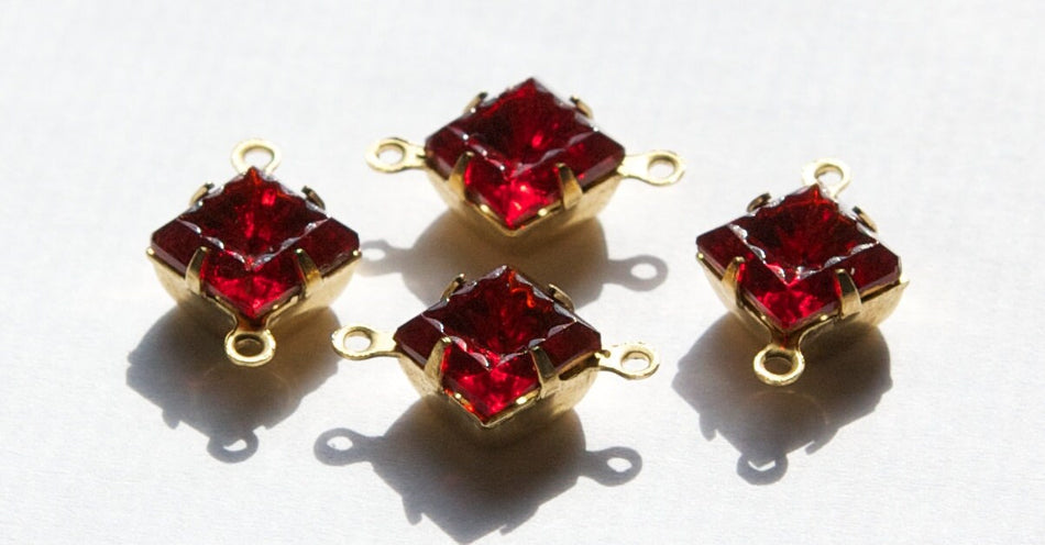 Indented Etched Ruby Red Square Glass Stones in 2 Loop Brass Setting 8mm (4) squ002GG2