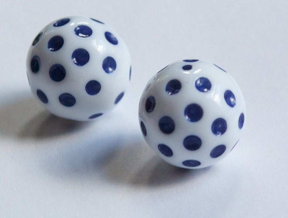 Vintage White with Navy Blue Polka Dot Beads 18mm bds436E