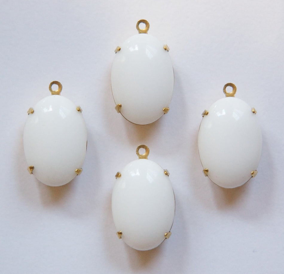 Vintage Opaque White Stone in 1 Loop Brass Setting 16x11mm ovl008E