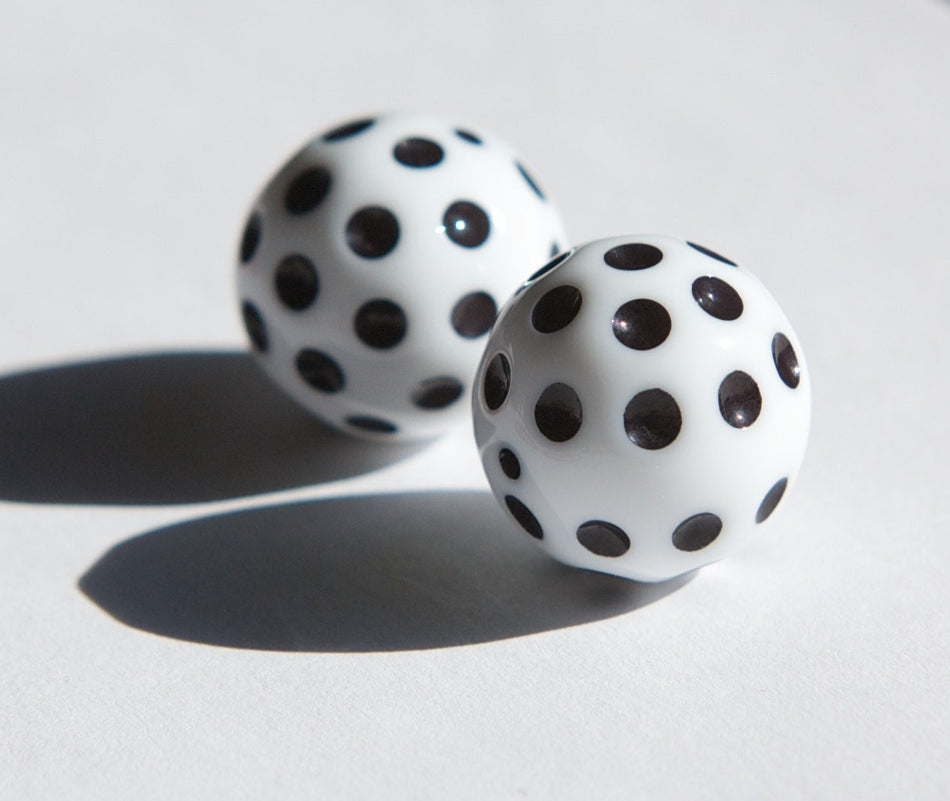 Vintage White with Black Polka Dot Lucite Beads 18mm bds436C