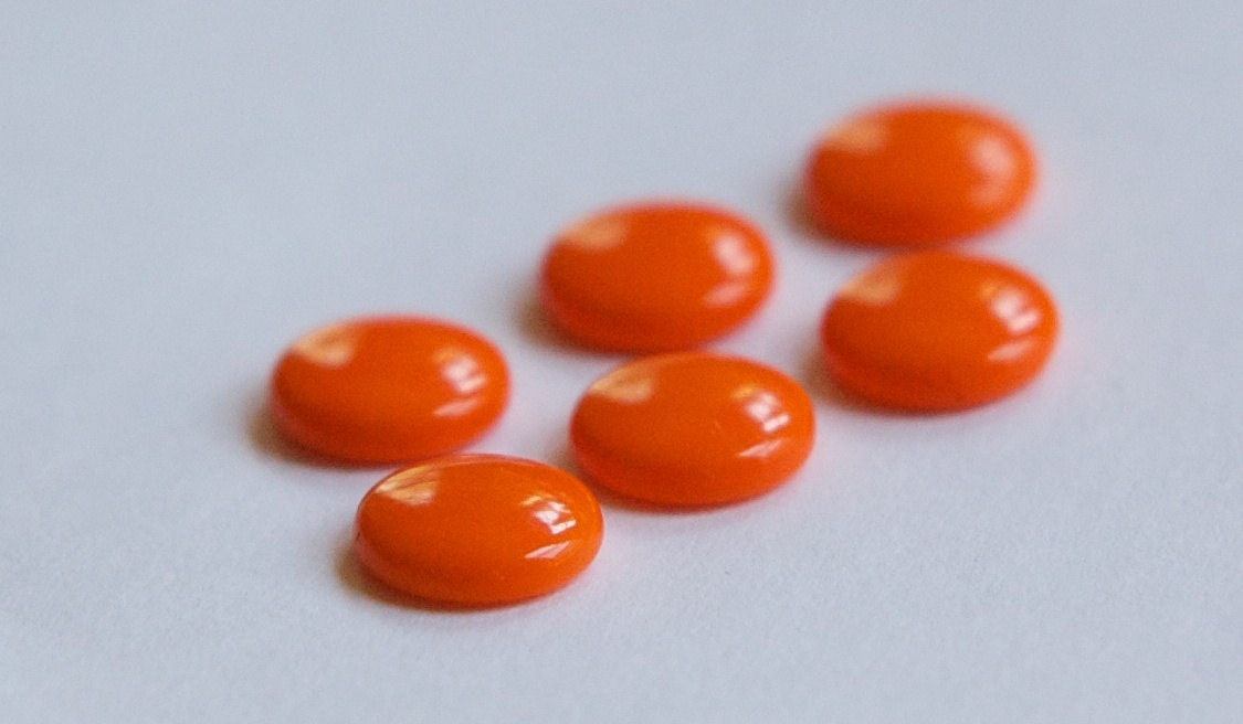 Vintage Opaque Orange Glass Cabochons 9mm cab195