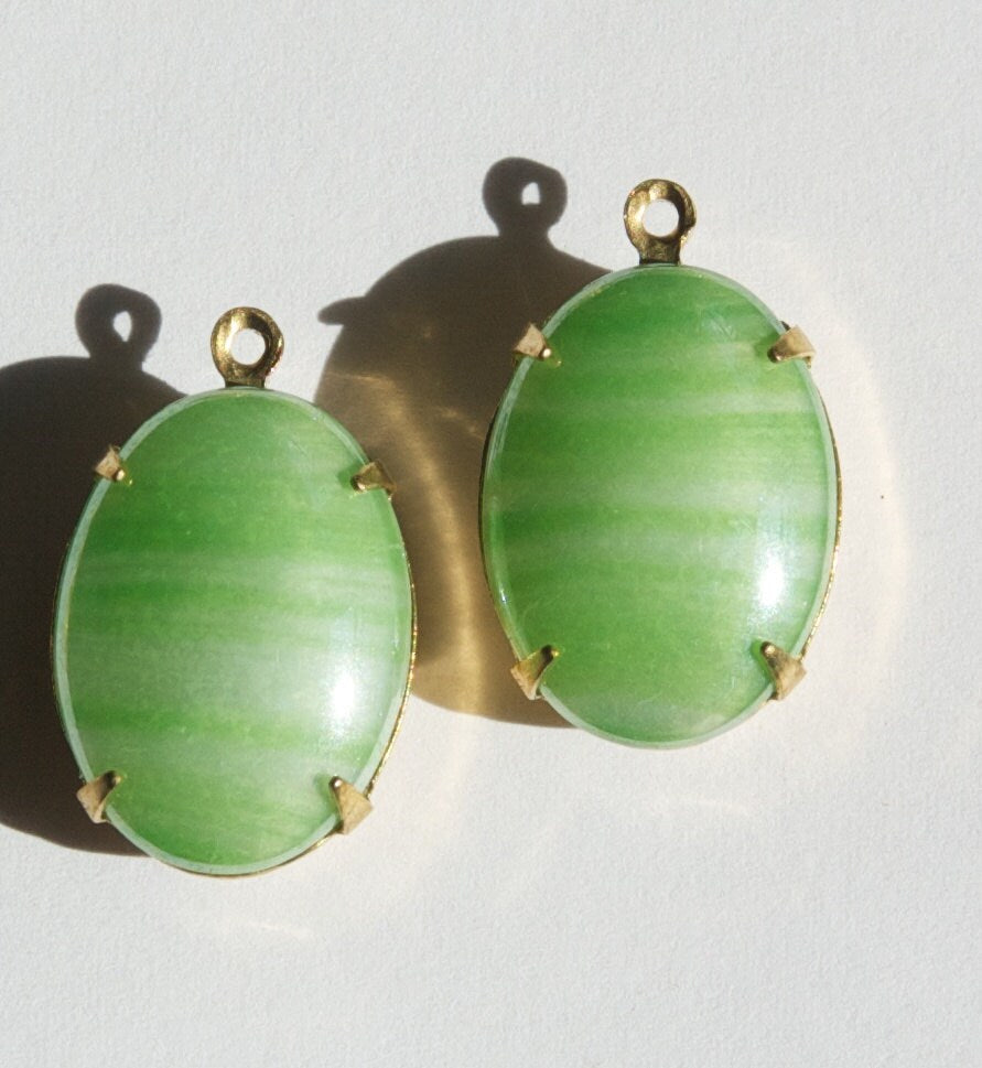 Vintage Green Striped Glass Stones in 1 Loop Brass Setting ovl003PP
