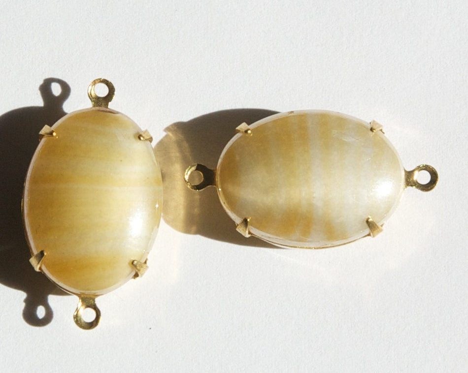 Vintage Beige Striped Glass Stones  in 2 Loop Brass Setting ovl003QQ2