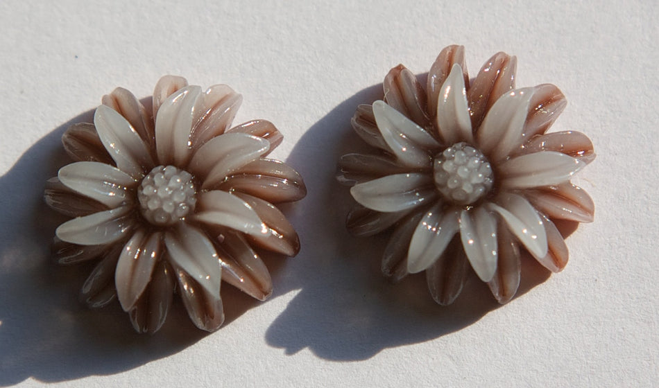 Brown and White Double Layered Acrylic Flower Cabochon 19mm (4) cab850E