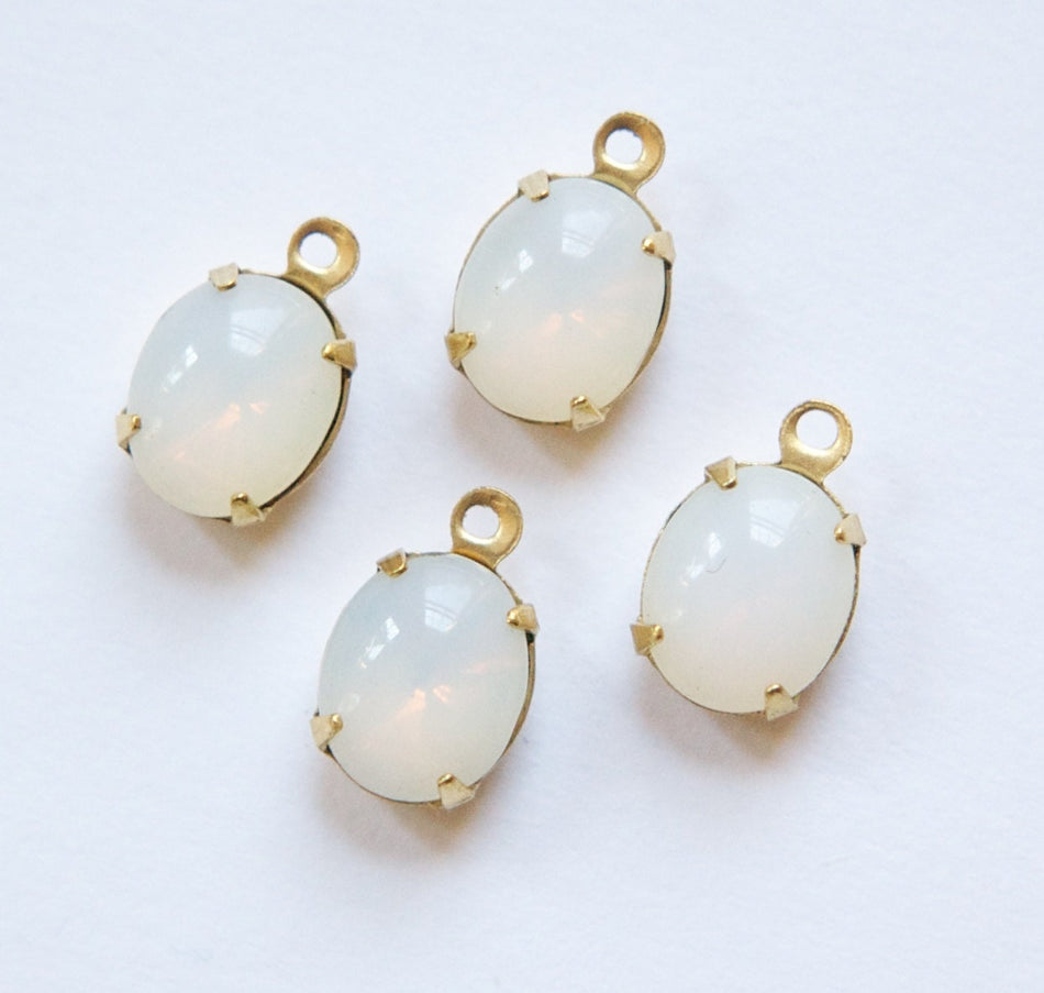 Vintage White Opal Oval Stones in 1 Loop Brass Setting ovl005MM
