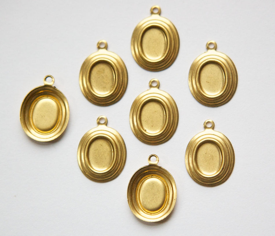 1 loop Raw Brass 8x6mm Setting Charm Pendant stn028B