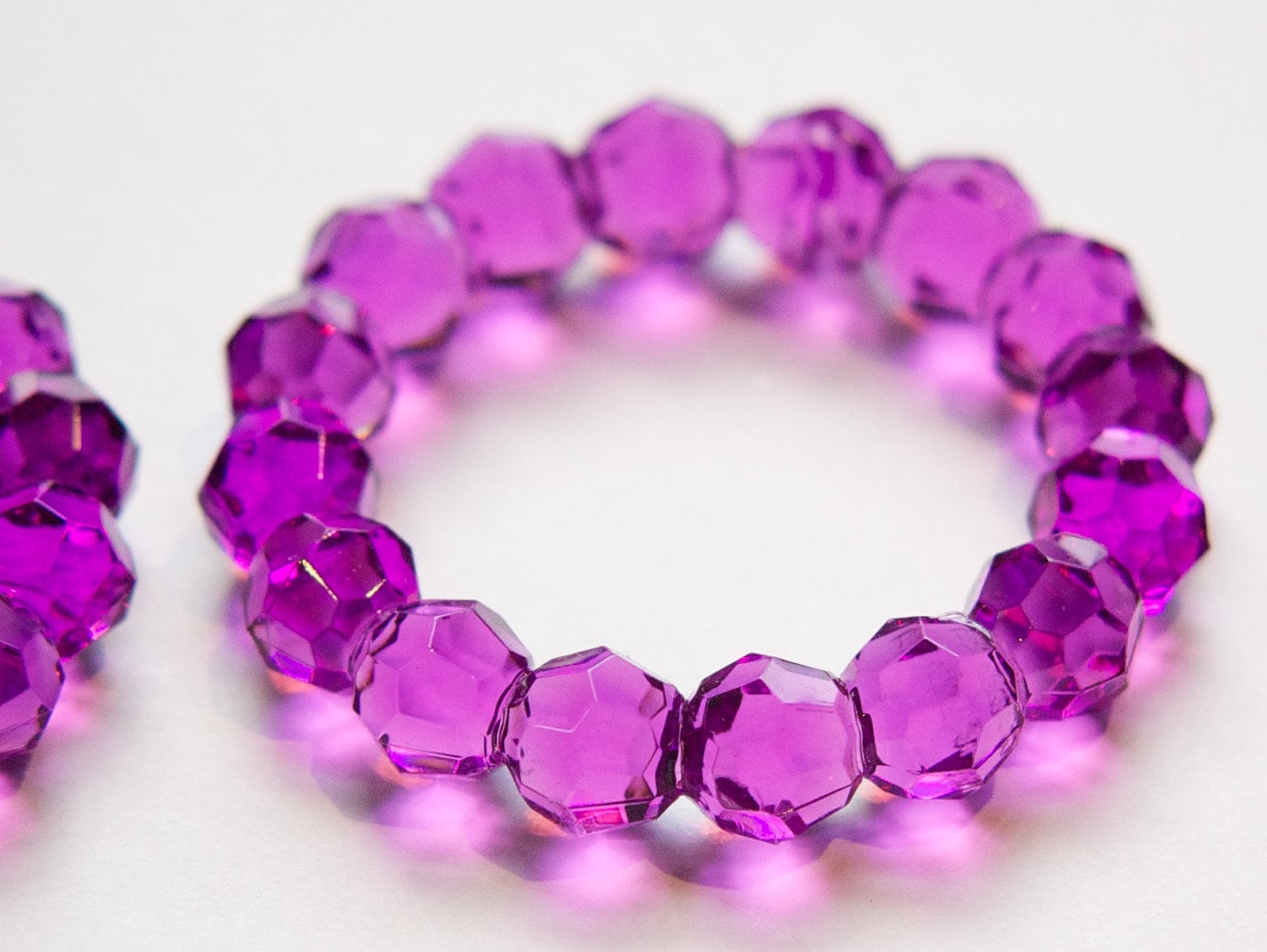 Vintage Acrylic Purple Faceted Pendant Hoop (2) hps005B