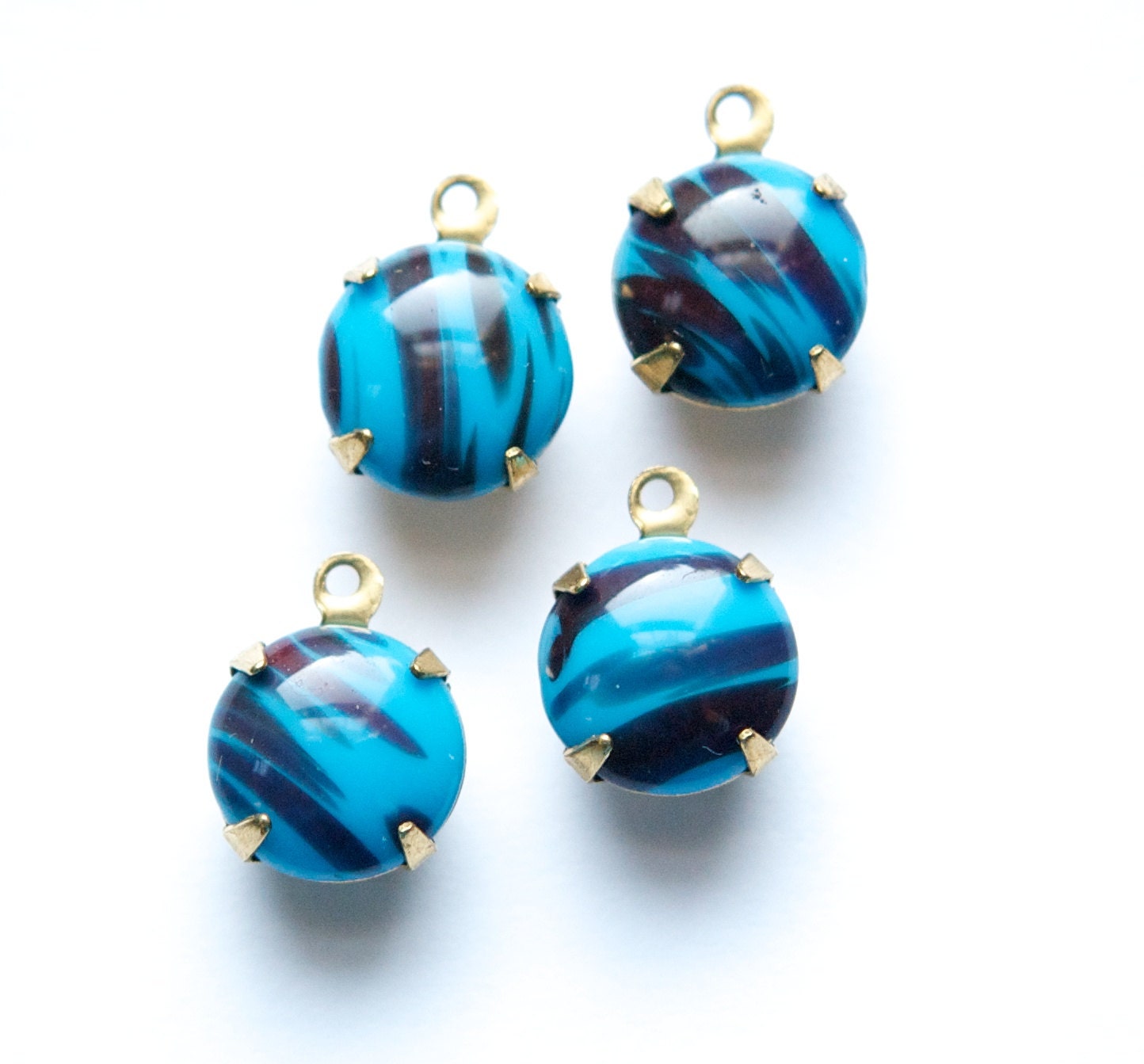 48ss Blue with Deep Rust Red Glass Stones in 1 Loop Brass Settings