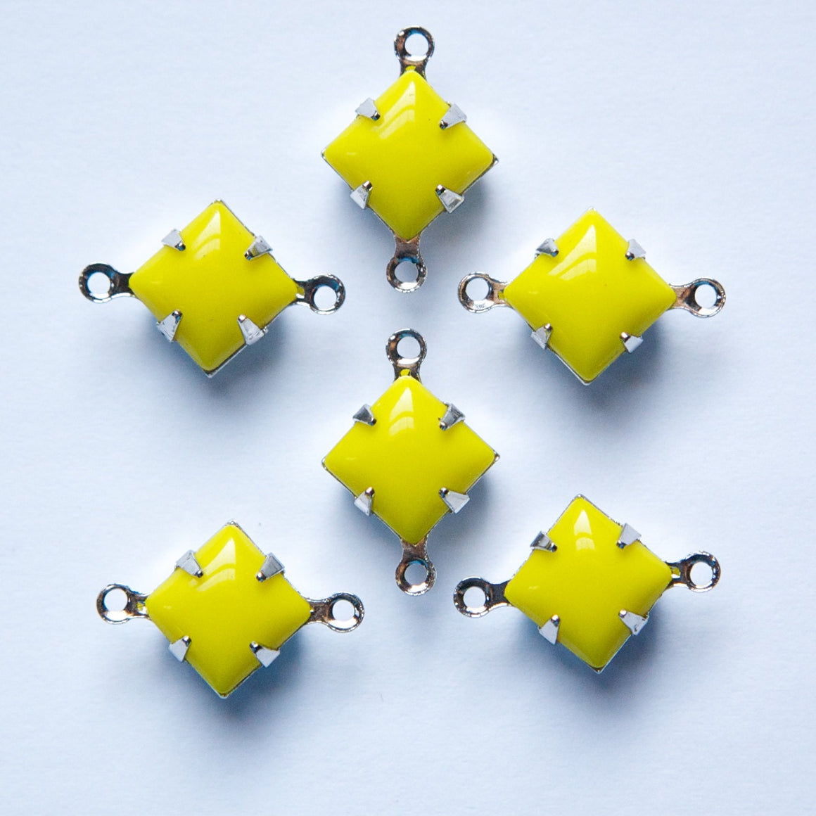 Opaque Yellow Square Glass Stones 2 Loop Silver Plated Setting 8mm squ008CC2
