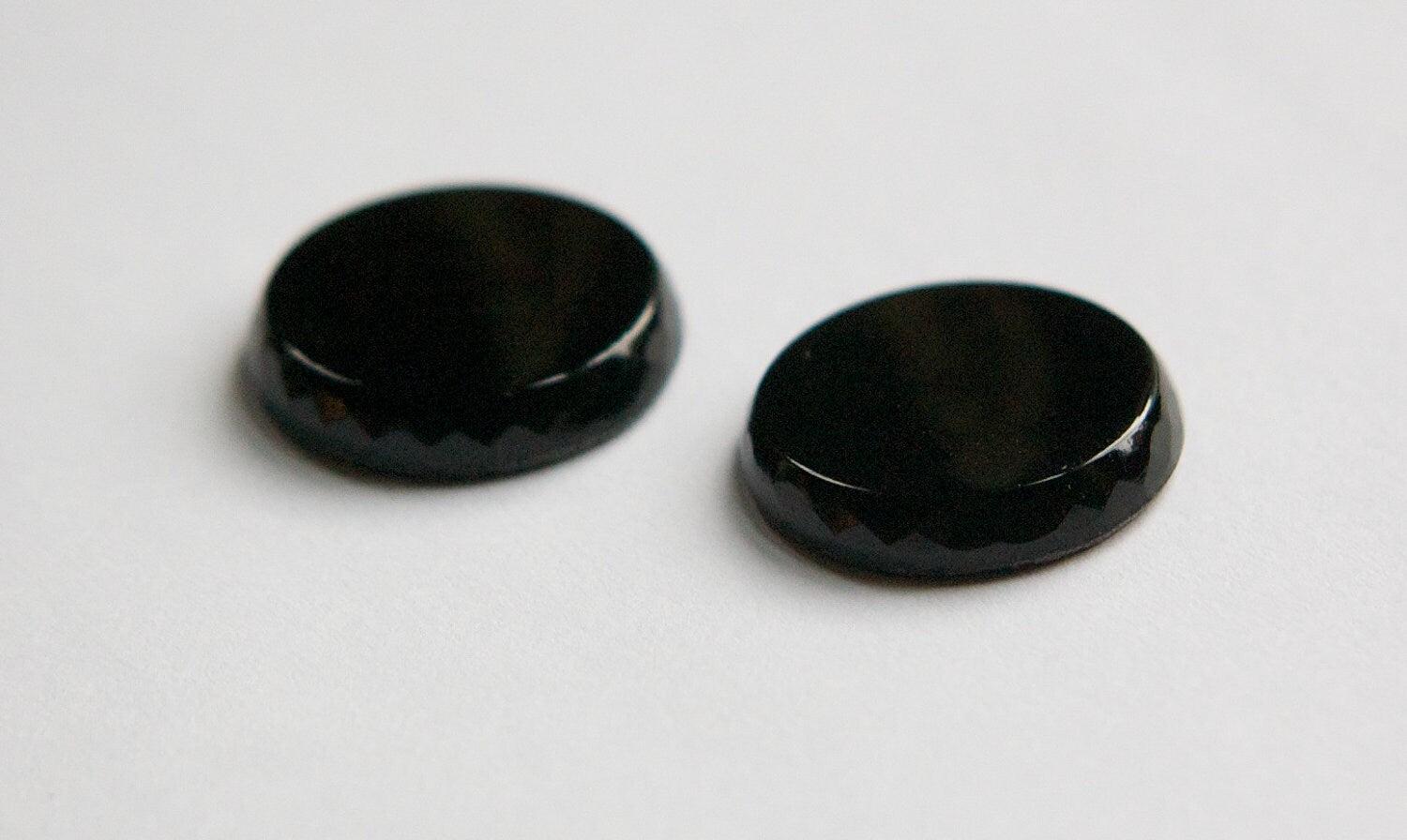 Vintage Black Glass Low Dome Cabochon 21mm Japan cab305
