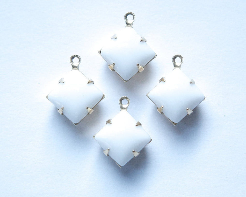 Vintage White Square Glass Stones in 1 Loop Brass Setting 10mm (4) squ010A