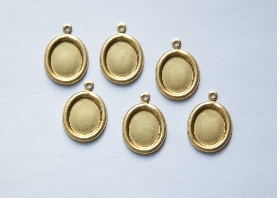 1 Loop Rolled Edge Raw Brass Setting 10mm x 8mm (8) stn013K