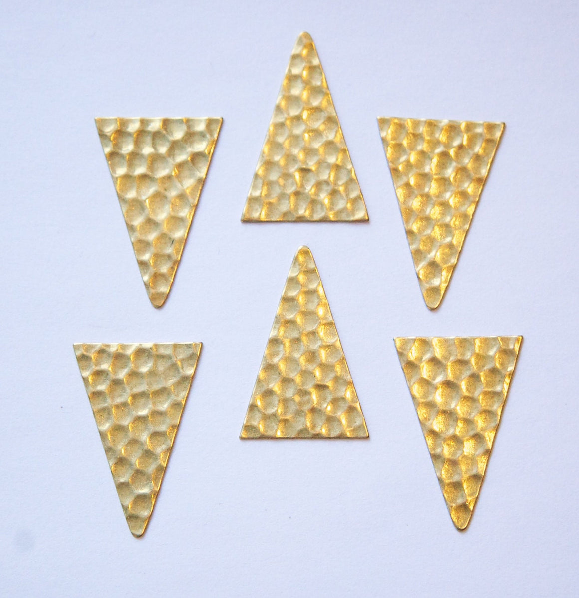 No Hole Raw Brass Geometric Narrow Hammered Triangle Pendant Charm (6) mtl512A