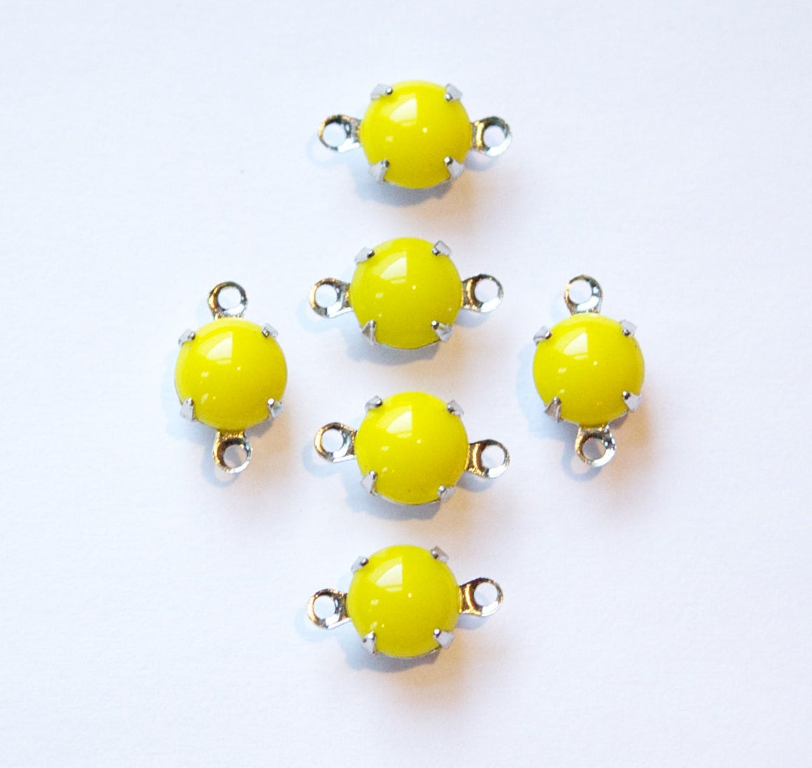 Vintage Opaque Yellow Glass Stone 2 Loop Silver Plated Setting Drops rnd003G2