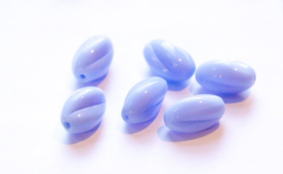 Vintage Periwinkle Blue Glass Twist Beads Germany 20mmx10mm (6) grm019C