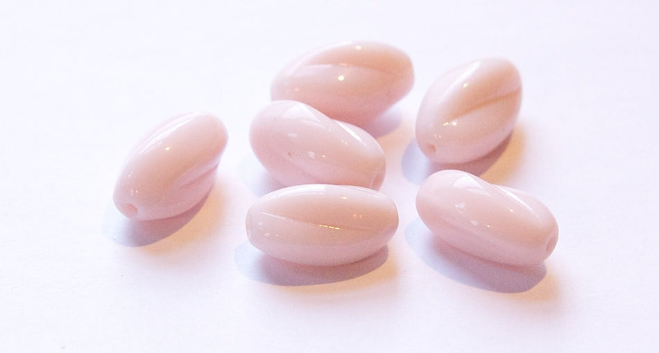Opaque Pale Pink Vintage German Glass Twist Beads grm019