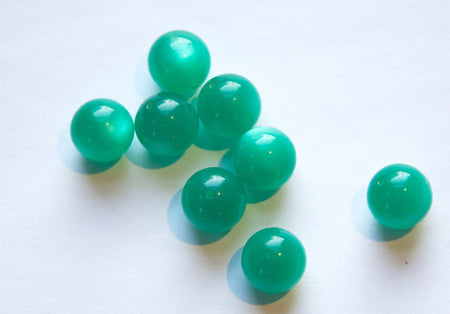 Vintage Lucite Green Moonglow Beads 11mm (10) bds833B