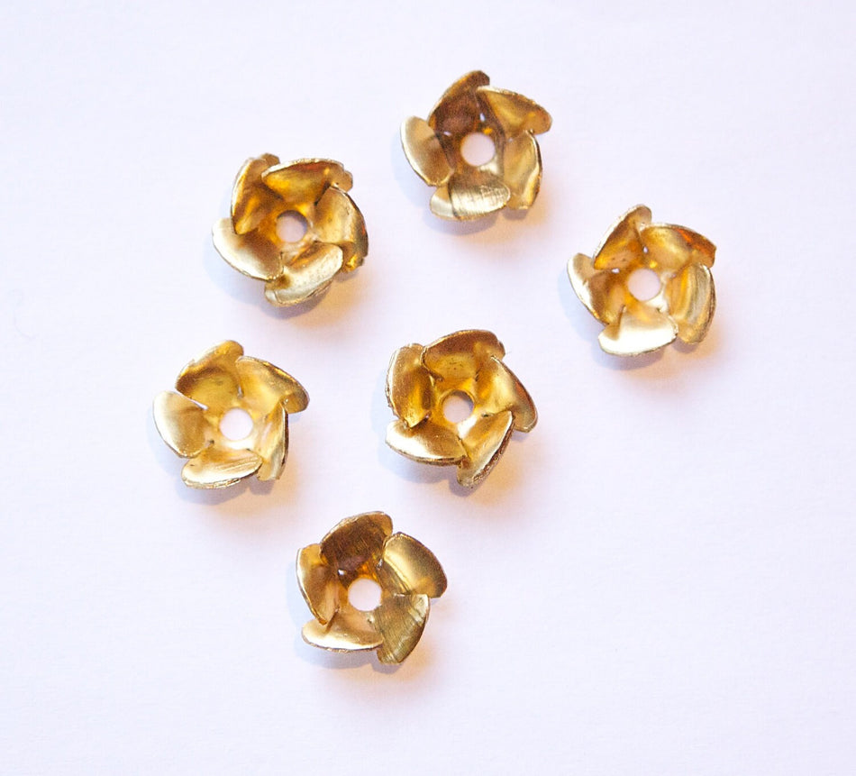 Raw Brass Single Layered Flower Findings Spacer or Bead Cap (6) mtl162A