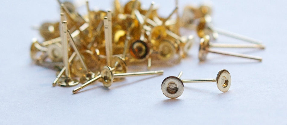Gold Tone 4mm Flat Pad Setting Earring Posts w/ Nuts (50) fnd001A