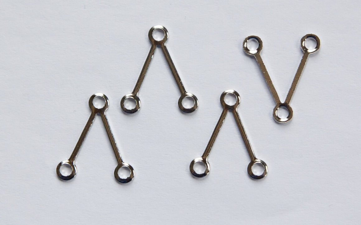 3 Loop Silver Plated Long V Shaped Connector Link (8) mtl125B