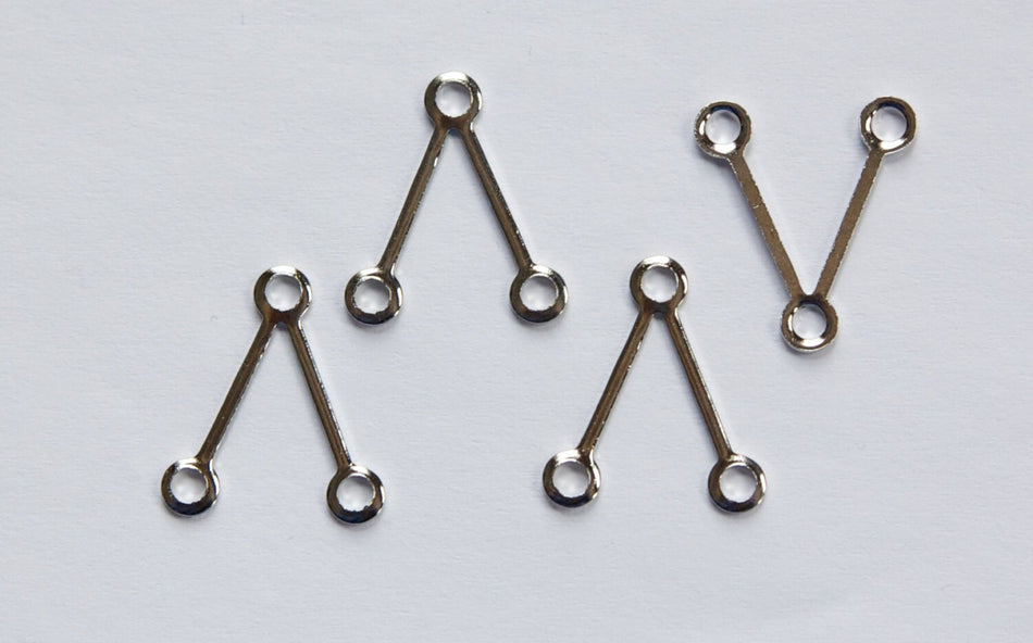 3 Loop Silver Plated Long V Shaped Connector Link (8) mtl125B