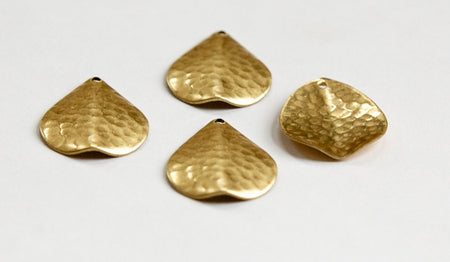 1 Hole Pinched Hammered Teardrop Pendant (4)