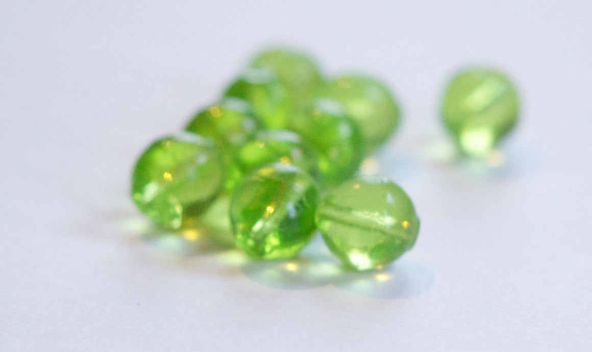 Vintage Translucent Green German Glass Beads 10mm grm045D