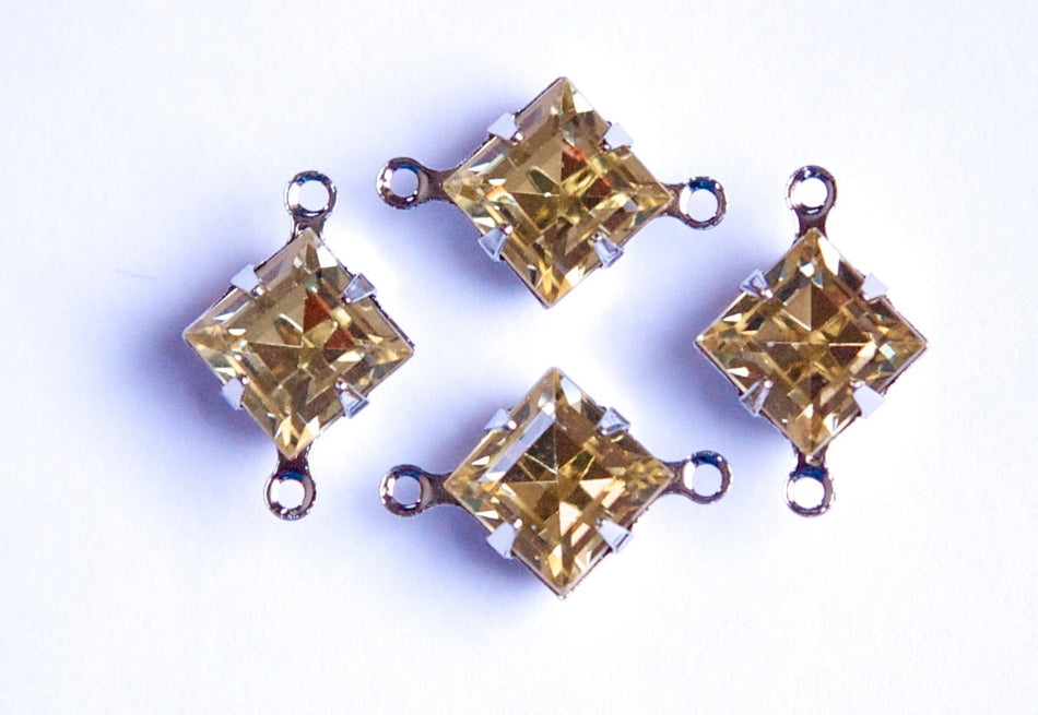Rauchtopas or Champagne Square Glass Stones 2 Loop Silver Setting 8mm squ008NN2