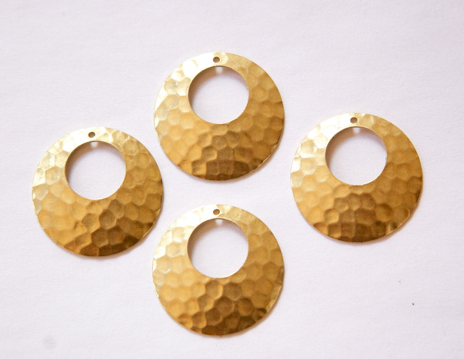 1 Hole Raw Brass Hammered Cutout Hoop Pendant 26mm (4)