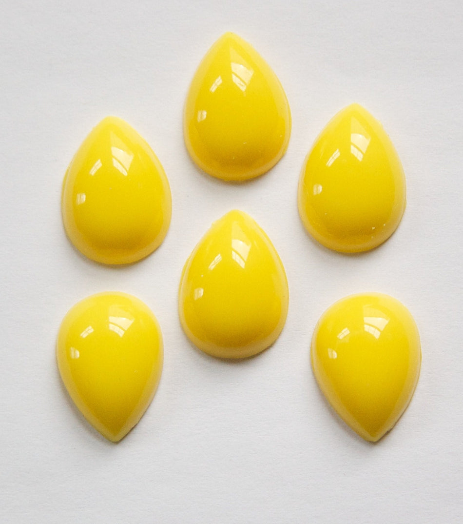 Acrylic Yellow Teardrop Pear Cabochons 18x13mm (6) cab250D