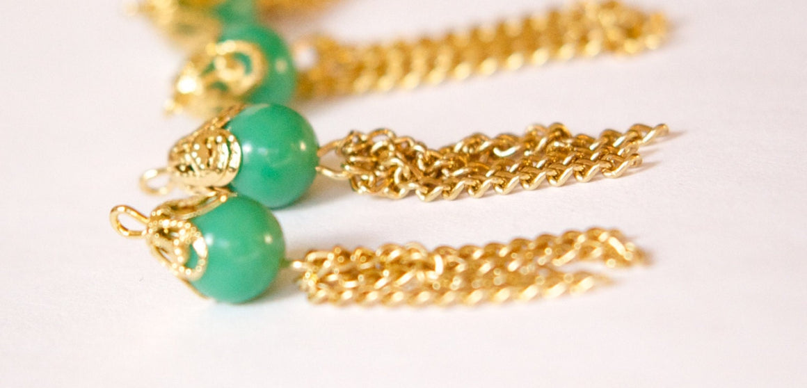 Vintage Jade Green Acrylic Bead Tassel Drops Pendants (6) pnd160B