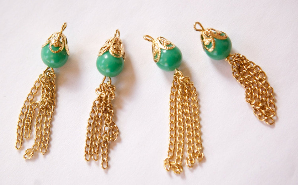 Vintage Jade Green Acrylic Bead Tassel Drops Pendants (6) pnd160B