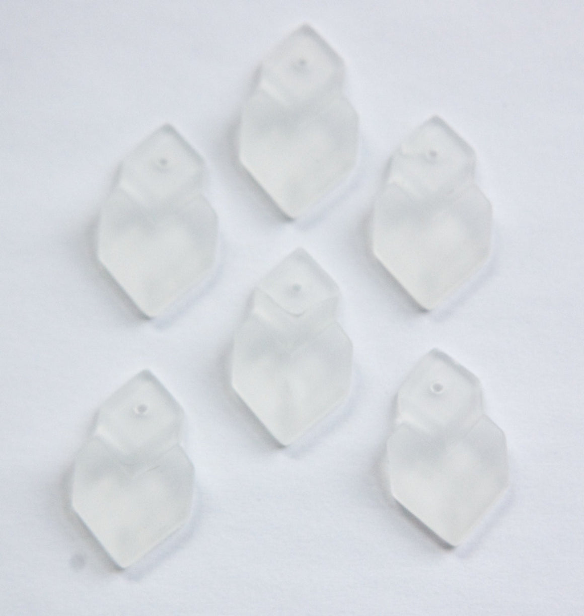 Vintage Acrylic Matte Clear Geometric Triangle Drop chr147A