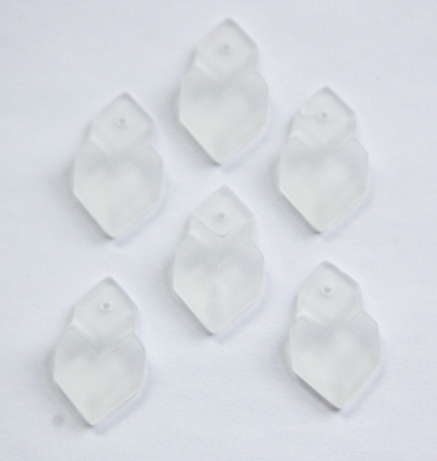 Vintage Acrylic Matte Clear Geometric Triangle Drop chr147A