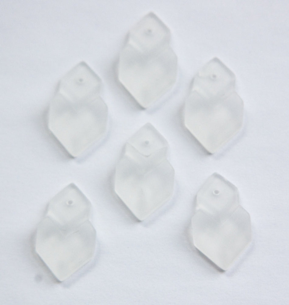 Vintage Acrylic Matte Clear Geometric Triangle Drop chr147A