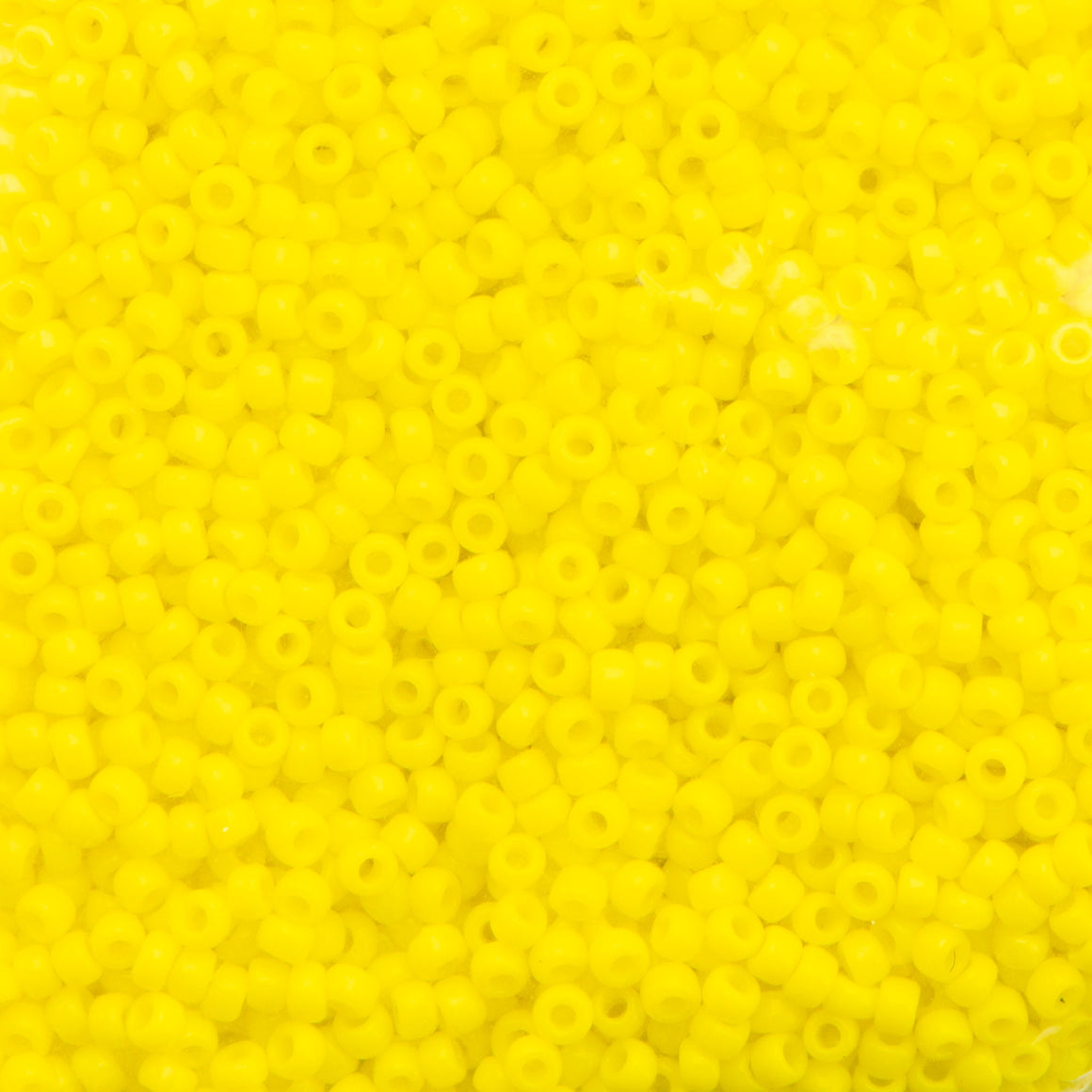 15/0 TOHO ROUND Opaque Dandelion Seed Bead (8g)