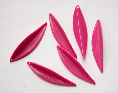 Vintage Opaque Pink Leaf Pendants Drops Germany (8) pnd098B