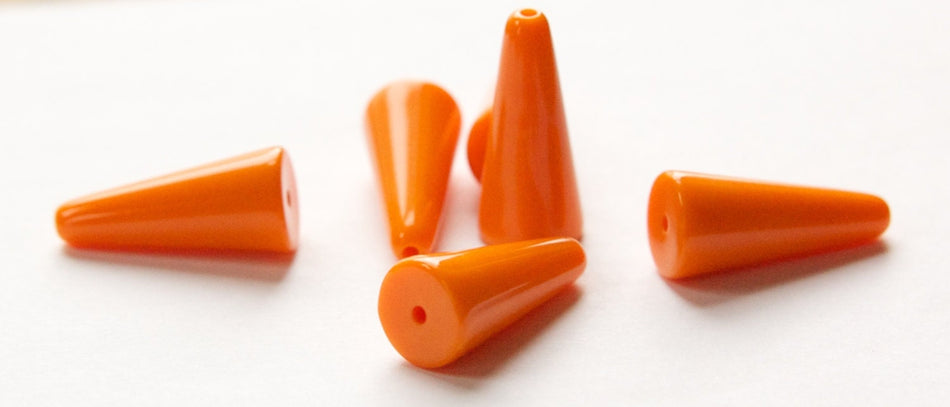 Vintage Opaque Orange Triangle Teardrop Acrylic Beads (6) bds311G