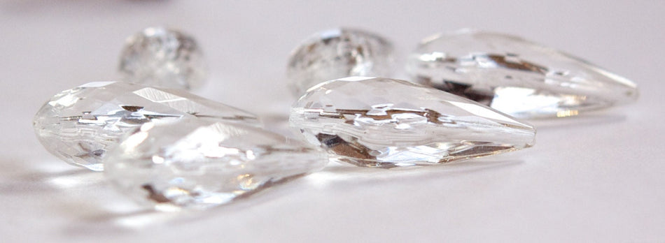Vintage Clear Faceted Teardrop Acrylic Beads 30mm (4) bds245