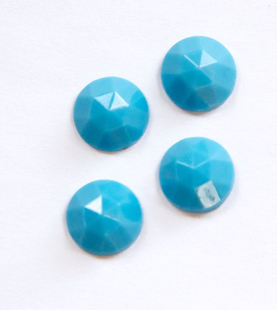 Vintage Turquoise Blue Faceted Glass Cabochon 11mm (6) cab115A