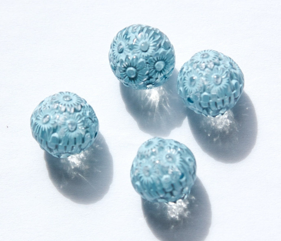 Light Blue on Crystal Etched Acrylic Beads 14mm (8) bds745K