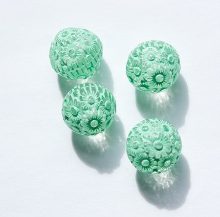 Mint Green on Crystal Etched Acrylic Beads 14mm (8) bds745H