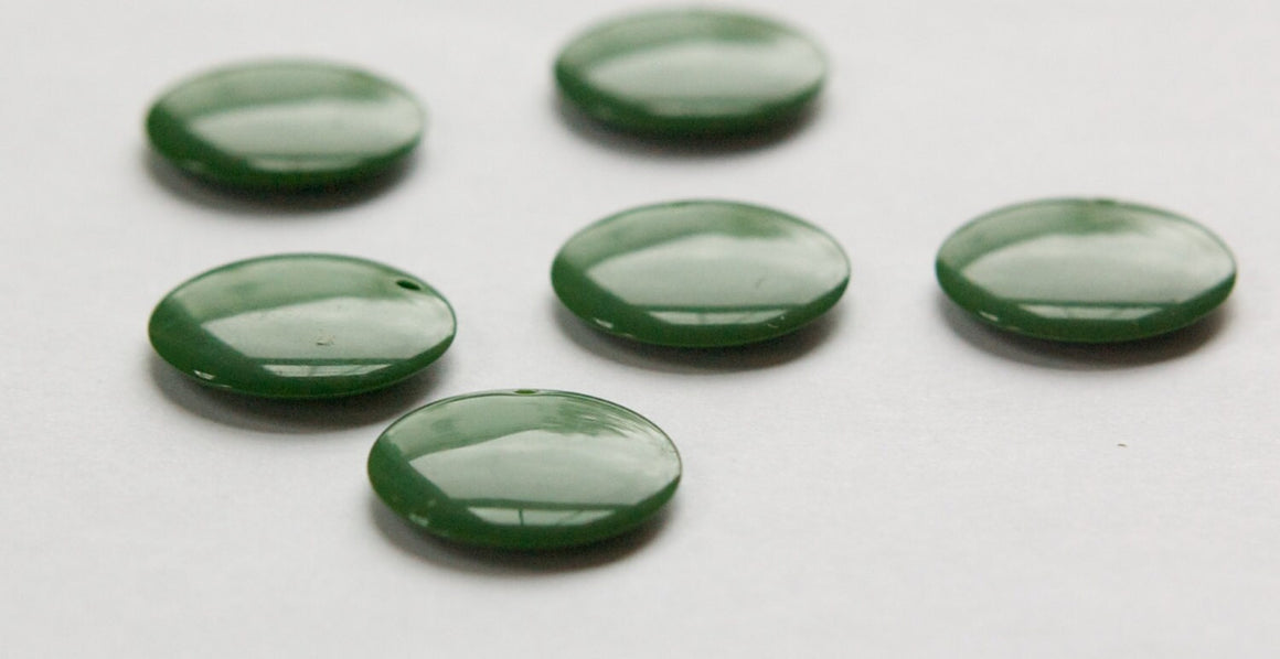 Vintage Dark Green Acrylic Circle Charms Drops (6) pnd161A
