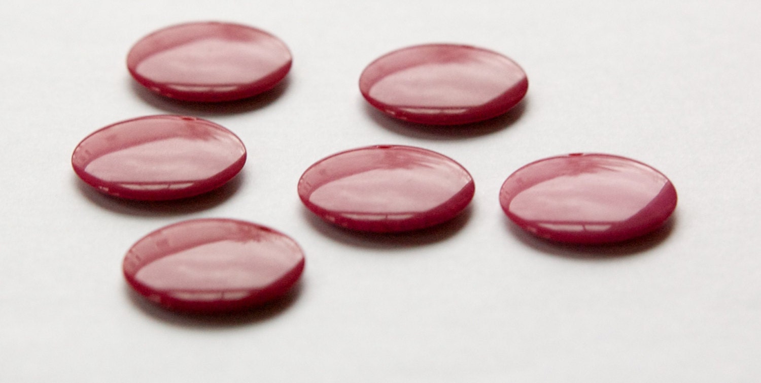 Vintage Raspberry Pink Acrylic Circle Charms Drops (6) pnd161D