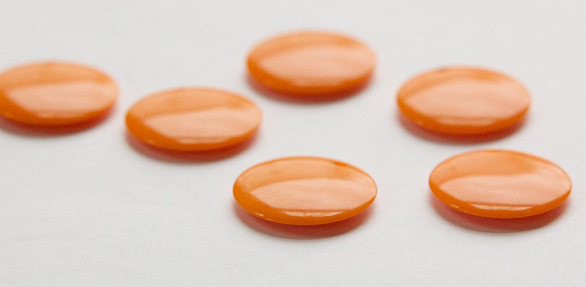 Vintage Tangerine Orange Acrylic Circle Charms Drops (6) pnd161F