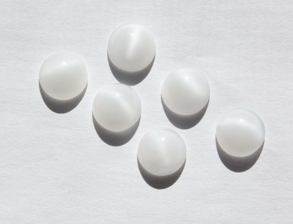 Vintage White Moonglow Glass Cabochons 9mm cab160
